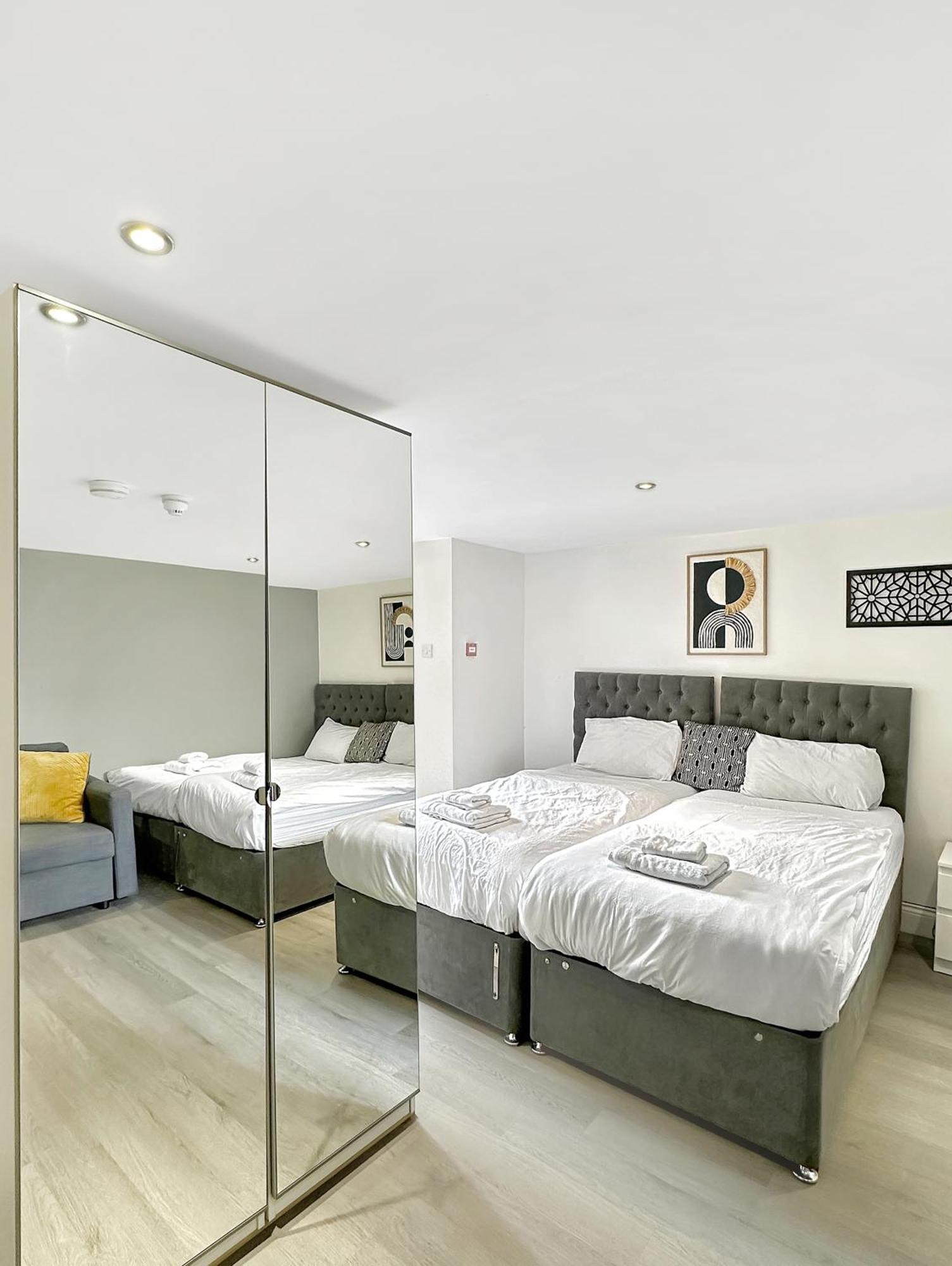 Granada Apartments Queen'S Promenade Blackpool Ngoại thất bức ảnh