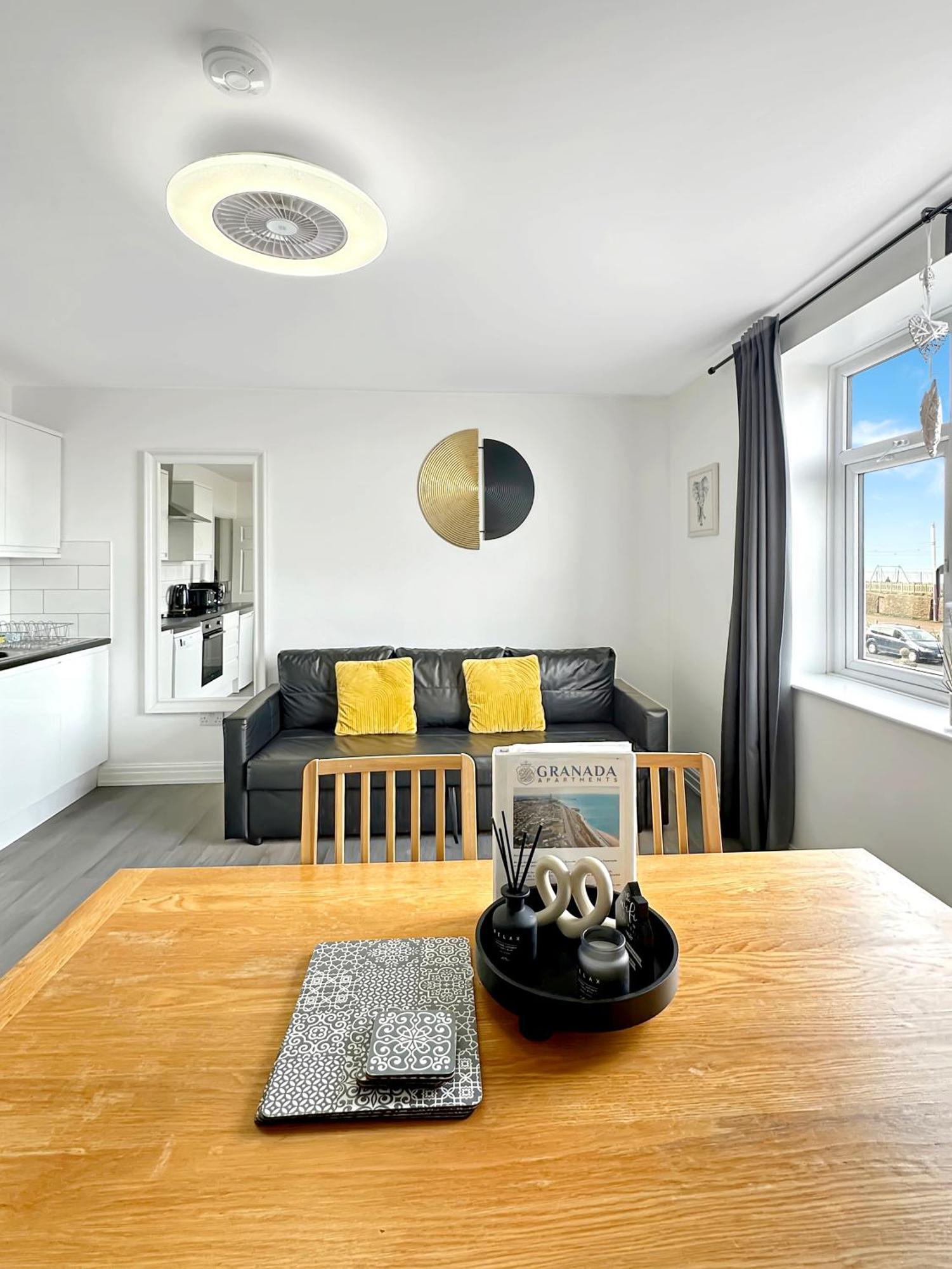 Granada Apartments Queen'S Promenade Blackpool Ngoại thất bức ảnh