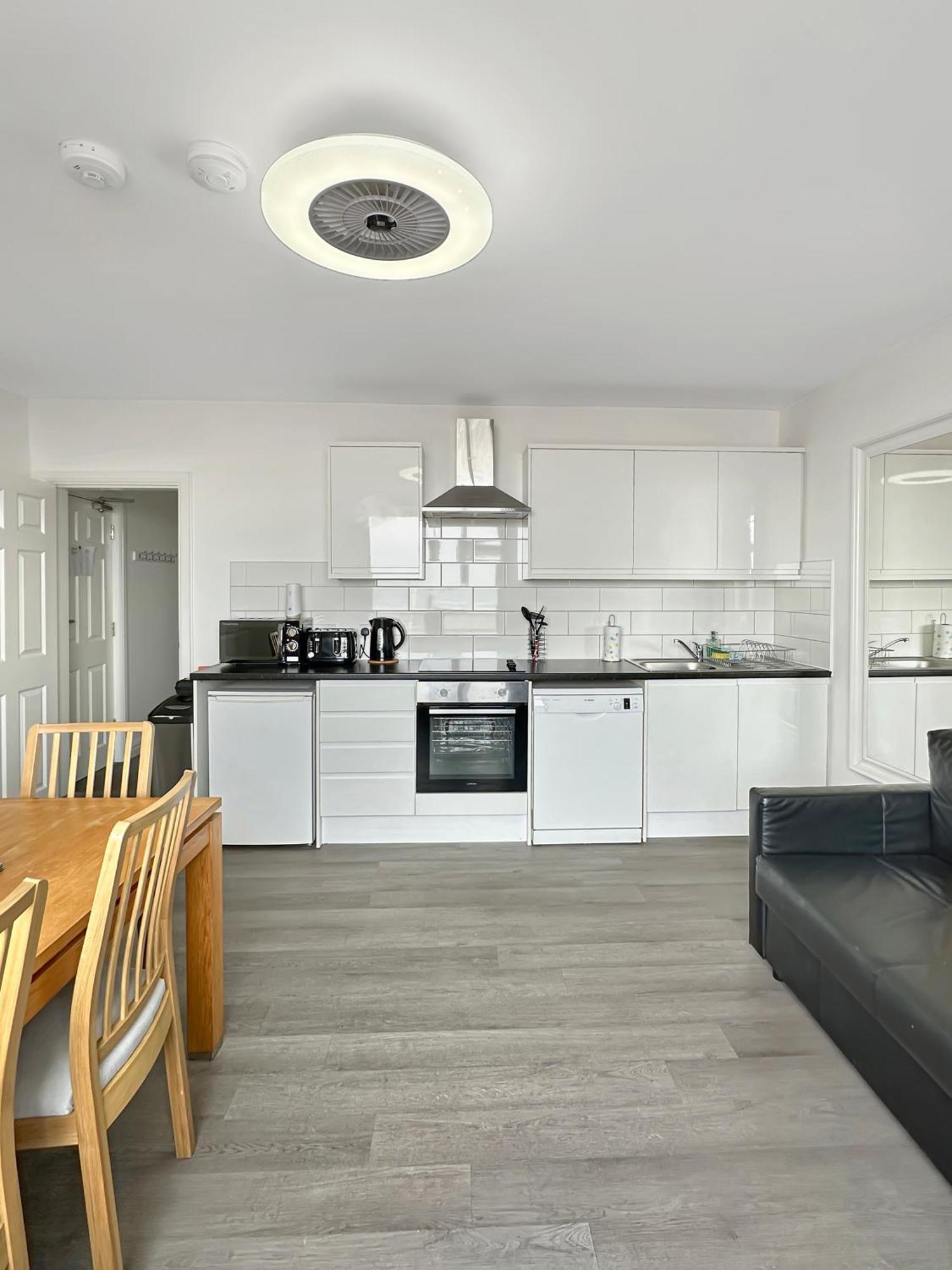 Granada Apartments Queen'S Promenade Blackpool Ngoại thất bức ảnh
