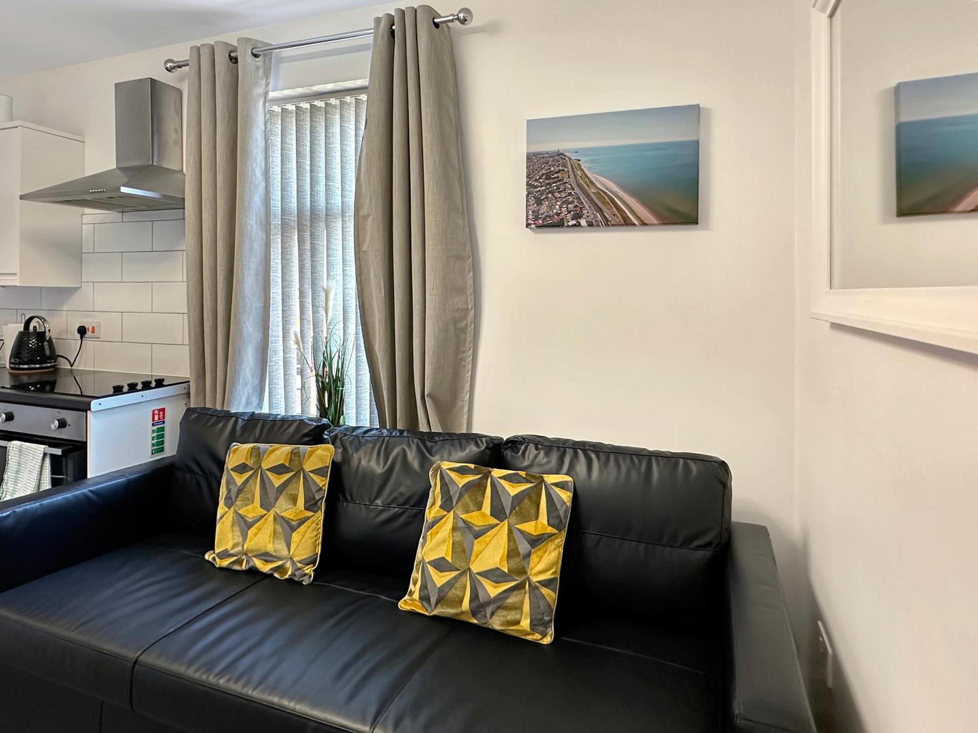 Granada Apartments Queen'S Promenade Blackpool Ngoại thất bức ảnh
